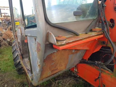 Manitou Mt 728.4 Complete Cab - Cabina: foto 2 Manitou Mt 728.4 Complete Cab - Cabina: foto 2
