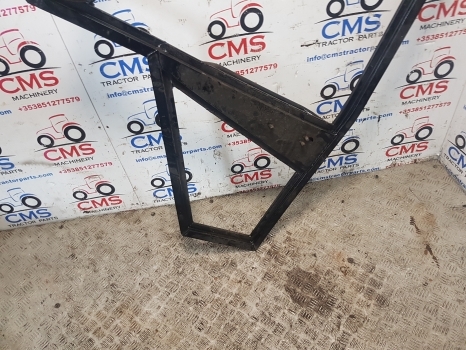 Massey Ferguson 50hx, 60hx Cab Door Frame Rhs 50hxdoor - Puerta y piezas para Retroexcavadora: foto 2 Massey Ferguson 50hx, 60hx Cab Door Frame Rhs 50hxdoor - Puerta y piezas para Retroexcavadora: foto 2