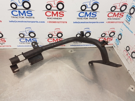 Massey Ferguson 5612, 5400, 5600, 6400, Rear Mudguard Support Lhs 3787105m2 - Guardabarros: foto 1 Massey Ferguson 5612, 5400, 5600, 6400, Rear Mudguard Support Lhs 3787105m2 - Guardabarros: foto 1