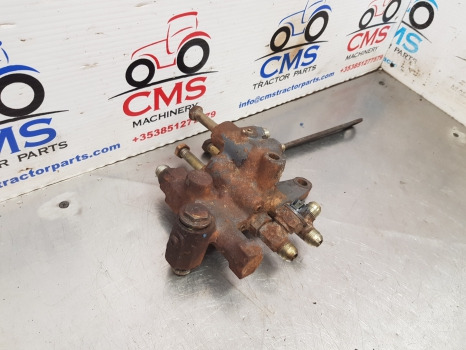 New Holand Tl100, Tl, T4, T5, Fiat L, 35 Series, Fwd Valve Assy 5174902, 5166282 - Bomba hidráulica: foto 3 New Holand Tl100, Tl, T4, T5, Fiat L, 35 Series, Fwd Valve Assy 5174902, 5166282 - Bomba hidráulica: foto 3