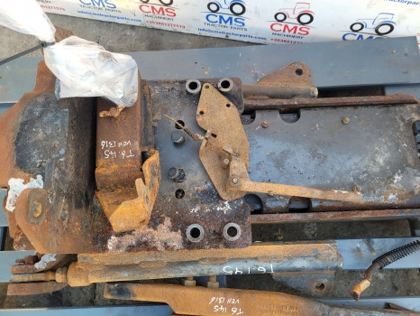 New Holland Case T6, Maxxum, Mxu, T6000, Tsa Ser T6.145 Pick Up Hitch 87482831 - Bastidor/ Chasis: foto 4 New Holland Case T6, Maxxum, Mxu, T6000, Tsa Ser T6.145 Pick Up Hitch 87482831 - Bastidor/ Chasis: foto 4