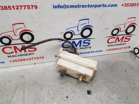New Holland Case T6, T7, Maxxum, Puma T7.200 Brake Fluid Reservoir 84154075 - Cilindro de freno para Maquinaria agrícola: foto 1 New Holland Case T6, T7, Maxxum, Puma T7.200 Brake Fluid Reservoir 84154075 - Cilindro de freno para Maquinaria agrícola: foto 1