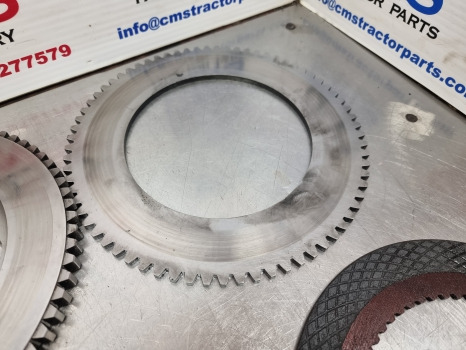 New Holland Case T6, T7, T6000, Cl4 Front Axle Brake Plate Disc Kit 87608346 - Discos de freno: foto 4 New Holland Case T6, T7, T6000, Cl4 Front Axle Brake Plate Disc Kit 87608346 - Discos de freno: foto 4