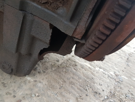 New Holland T5.95, T5.105 Engine Nut 5802113107, 47891971, 5802379417, F5dfl413h - Motor: foto 4 New Holland T5.95, T5.105 Engine Nut 5802113107, 47891971, 5802379417, F5dfl413h - Motor: foto 4