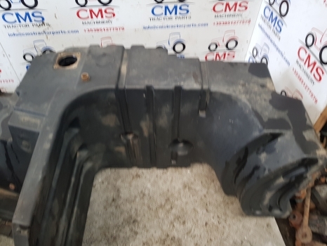 New Holland T6 Steyr Profi Case Maxxum 145 Fuel Tank 47861298, 47860324 - Depósito de combustible para Tractor: foto 4 New Holland T6 Steyr Profi Case Maxxum 145 Fuel Tank 47861298, 47860324 - Depósito de combustible para Tractor: foto 4