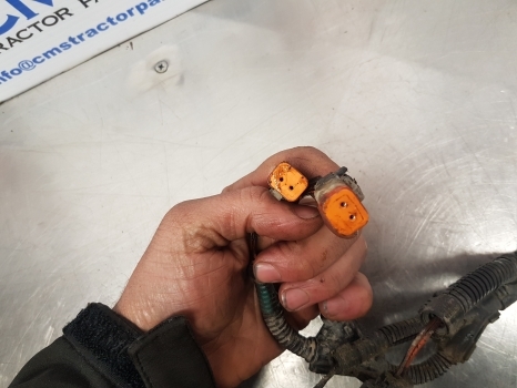 New Holland T7.200, T6.140, T6.150, T6030 Front Suspension Wiring Loom 87631728 - Cables/ Alambres para Tractor: foto 2 New Holland T7.200, T6.140, T6.150, T6030 Front Suspension Wiring Loom 87631728 - Cables/ Alambres para Tractor: foto 2