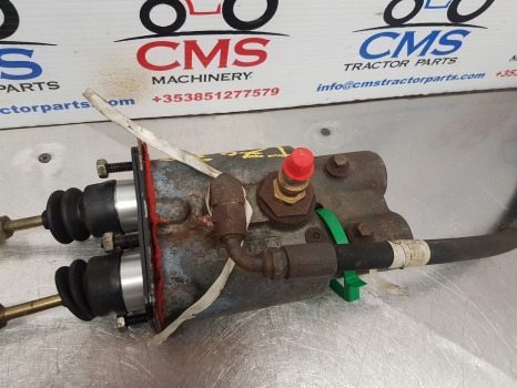 New Holland T7030, T7000, Case Puma, Brake Master Cylinder 87315873, 87754484 - Cilindro de freno para Maquinaria agrícola: foto 4 New Holland T7030, T7000, Case Puma, Brake Master Cylinder 87315873, 87754484 - Cilindro de freno para Maquinaria agrícola: foto 4
