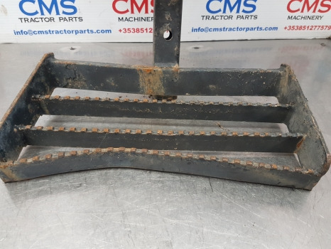 New Holland Tm, 60, Mxm, Fiat M Series Foot Step Assy Rhs 82019808, 82007892 - Peldaño: foto 5 New Holland Tm, 60, Mxm, Fiat M Series Foot Step Assy Rhs 82019808, 82007892 - Peldaño: foto 5