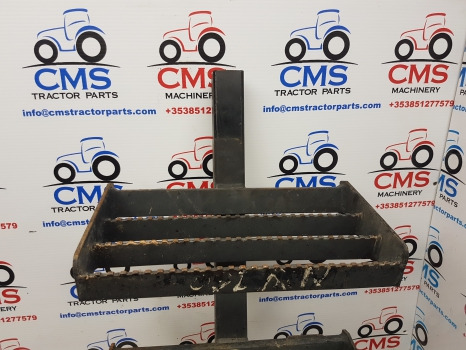 New Holland Tm, 60, Mxm, Fiat M Series Foot Step Assy Rhs 82019808, 82007892 - Peldaño: foto 3 New Holland Tm, 60, Mxm, Fiat M Series Foot Step Assy Rhs 82019808, 82007892 - Peldaño: foto 3