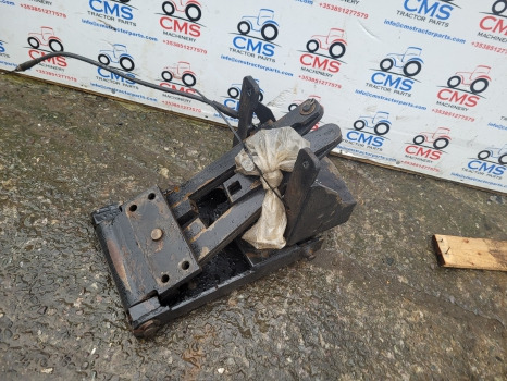 New Holland Tn 60 Da, Tn75s, Tn75sa, Tn55d, Tn60a Deluxe Pick Up Hitch 82018194 - Bastidor/ Chasis: foto 5 New Holland Tn 60 Da, Tn75s, Tn75sa, Tn55d, Tn60a Deluxe Pick Up Hitch 82018194 - Bastidor/ Chasis: foto 5
