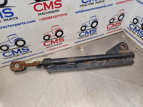 New Holland T6010 Delta, Ts100a, Case Mxu100 Pick Up Hitch Lift Rod 87309969 - Recambio para Tractor: foto 2 New Holland T6010 Delta, Ts100a, Case Mxu100 Pick Up Hitch Lift Rod 87309969 - Recambio para Tractor: foto 2