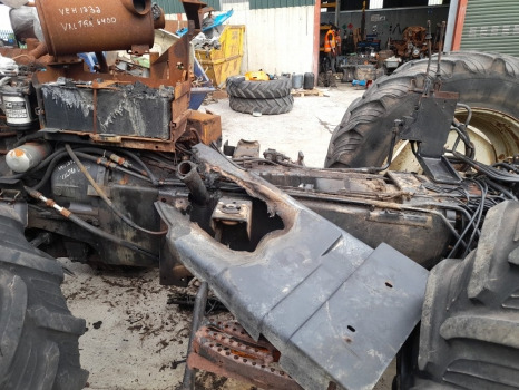 Motor y piezas Valtra 6400 Front, Rear Axle, Transmission, Hydraulic, Lift, Pto, Engine Parts: foto 6