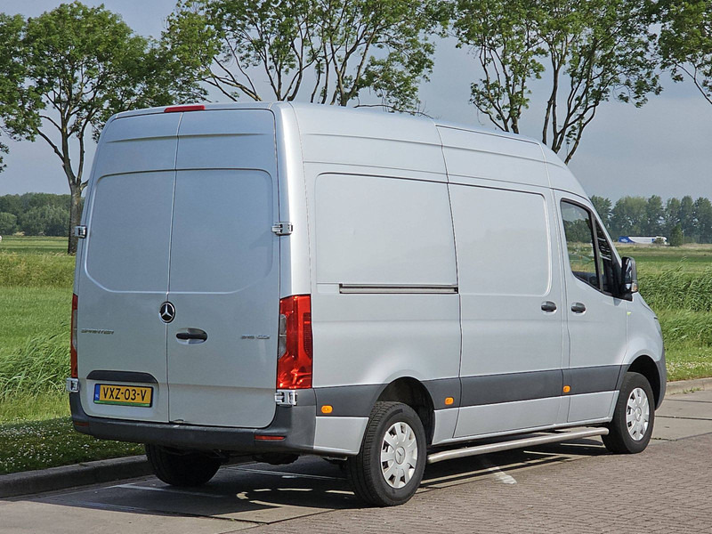 Mercedes-Benz Sprinter 316 L2H2 RWD Airco Euro6 - Furgón: foto 3 Mercedes-Benz Sprinter 316 L2H2 RWD Airco Euro6 - Furgón: foto 3