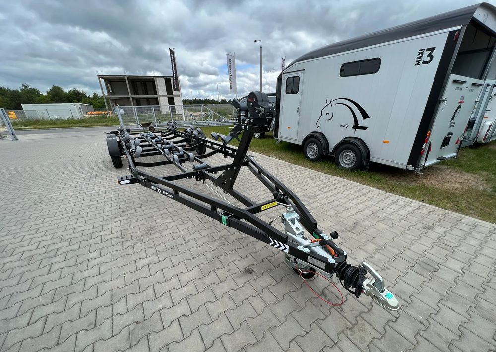 LORRIES PP35-8825 do jachtu łodzi 860 cm 3,5T - Remolque para barco: foto 2 LORRIES PP35-8825 do jachtu łodzi 860 cm 3,5T - Remolque para barco: foto 2