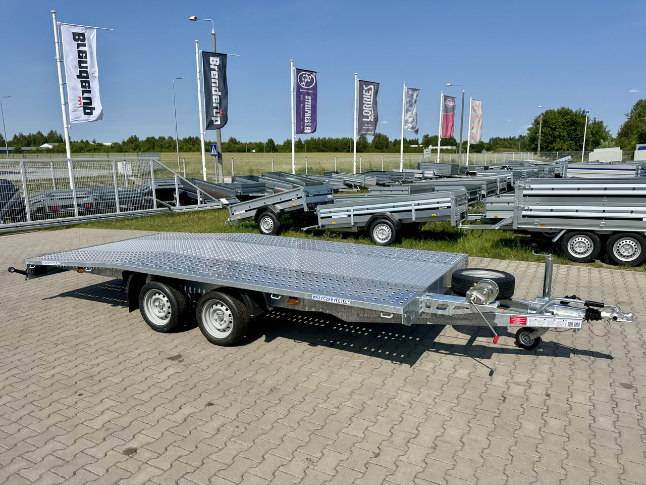 NIEWIADÓW Jupiter 4.5 - 450 x 210 cm / 2700 kg - Remolque portavehículos: foto 1 NIEWIADÓW Jupiter 4.5 - 450 x 210 cm / 2700 kg - Remolque portavehículos: foto 1