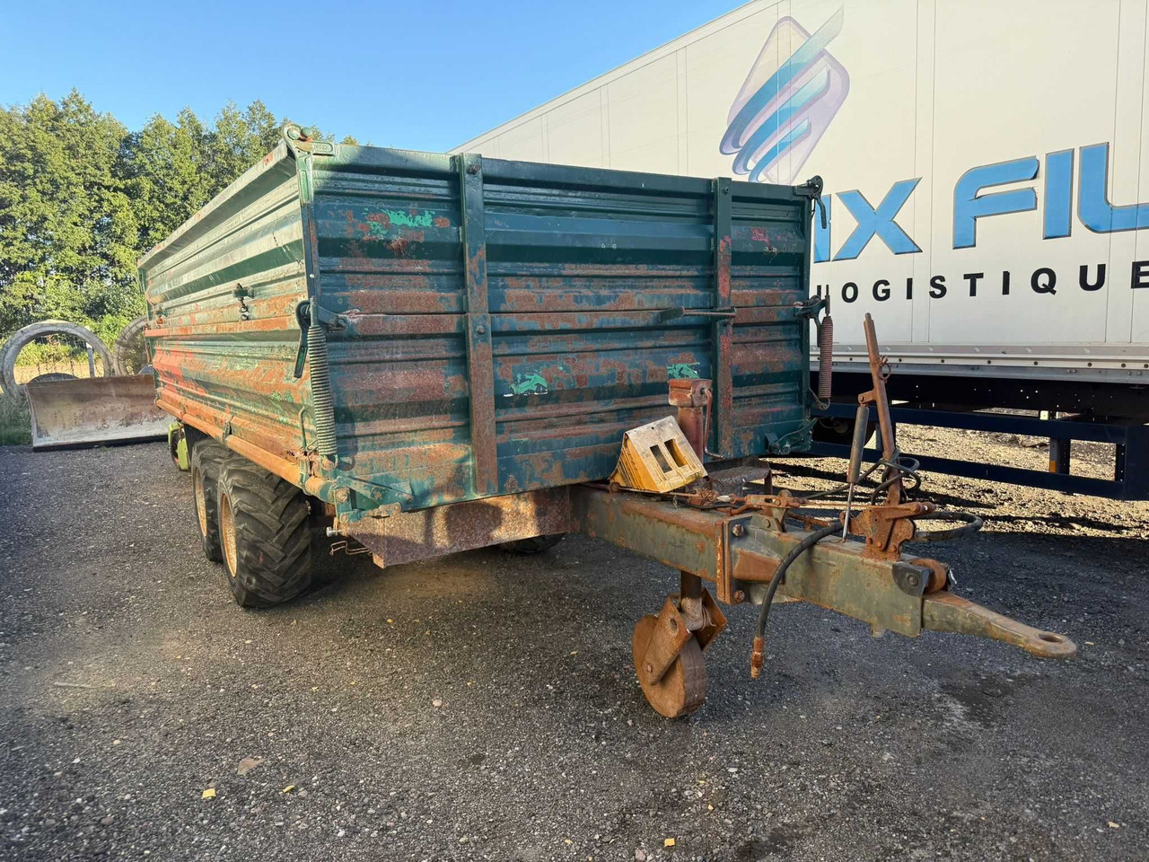 Przyczepa tandem wywrotka 3-stronna ,resory , Reisch , DMC 8 t.,1999 r - Remolque agrícola: foto 2 Przyczepa tandem wywrotka 3-stronna ,resory , Reisch , DMC 8 t.,1999 r - Remolque agrícola: foto 2