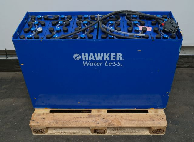 Hawker unknown | Battery 48V775Ah 48 5 PZMM775 Year 2023 weight 1132 kg sn. 8087 - Acumulador para Equipo de manutención: foto 1 Hawker unknown | Battery 48V775Ah 48 5 PZMM775 Year 2023 weight 1132 kg sn. 8087 - Acumulador para Equipo de manutención: foto 1