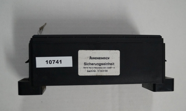 Jungheinrich 51303168 | Zekeringkast Fusebox sn. 01/FBOXM001ZX1-02357-13 Zekeringkast Fusebox sn. 01/FBOXM001ZX1-02357-13 - Fusible para Equipo de manutención: foto 3 Jungheinrich 51303168 | Zekeringkast Fusebox sn. 01/FBOXM001ZX1-02357-13 Zekeringkast Fusebox sn. 01/FBOXM001ZX1-02357-13 - Fusible para Equipo de manutención: foto 3