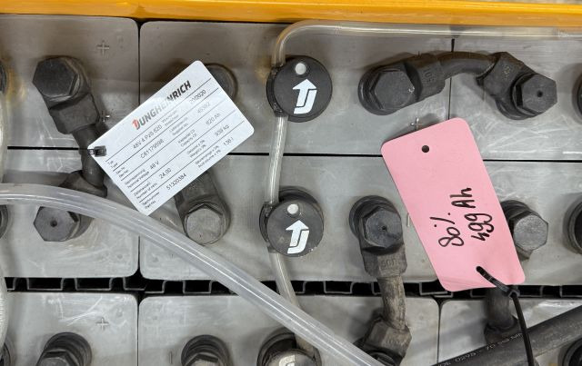 Jungheinrich unknown | 48 4PZS620 year 20/2020 sn. C81179598 dimensions 1220x355 - Acumulador para Equipo de manutención: foto 3 Jungheinrich unknown | 48 4PZS620 year 20/2020 sn. C81179598 dimensions 1220x355 - Acumulador para Equipo de manutención: foto 3