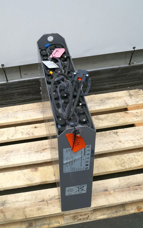 Jungheinrich unknown | Battery 24 2PZB150 year 2024 weight 150 kg sn. C81403233 - Acumulador para Equipo de manutención: foto 1 Jungheinrich unknown | Battery 24 2PZB150 year 2024 weight 150 kg sn. C81403233 - Acumulador para Equipo de manutención: foto 1