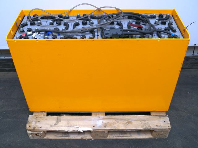Jungheinrich unknown | Battery 48V775Ah 05-EPZS775SC Year 2024 weight 1135 kg sn - Acumulador para Equipo de manutención: foto 1 Jungheinrich unknown | Battery 48V775Ah 05-EPZS775SC Year 2024 weight 1135 kg sn - Acumulador para Equipo de manutención: foto 1