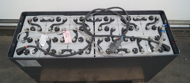 Jungheinrich unknown | Battery 48V775Ah 05-EPZS775SL Year 2022 weight 1141 kg sn - Acumulador para Equipo de manutención: foto 3 Jungheinrich unknown | Battery 48V775Ah 05-EPZS775SL Year 2022 weight 1141 kg sn - Acumulador para Equipo de manutención: foto 3