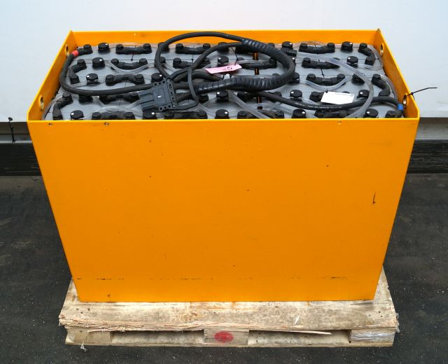 Jungheinrich unknown | Battery 48V775Ah 48 5PZS775 Year 2022 weight 1119 kg sn. - Acumulador para Equipo de manutención: foto 1 Jungheinrich unknown | Battery 48V775Ah 48 5PZS775 Year 2022 weight 1119 kg sn. - Acumulador para Equipo de manutención: foto 1