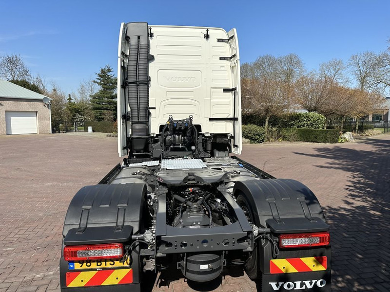 Volvo Volvo FH 500 4x2 ACC I-PARK COOL NEW MODEL FH 500 4x2 - Cabeza tractora: foto 4 Volvo Volvo FH 500 4x2 ACC I-PARK COOL NEW MODEL FH 500 4x2 - Cabeza tractora: foto 4