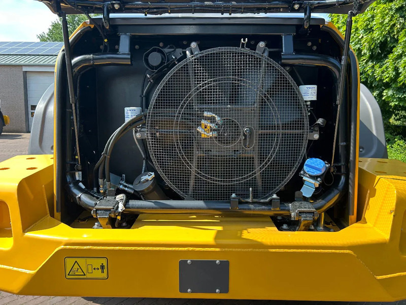 Cargadora de ruedas Volvo L120 H2 UNUSED Michelin 750/65: foto 14