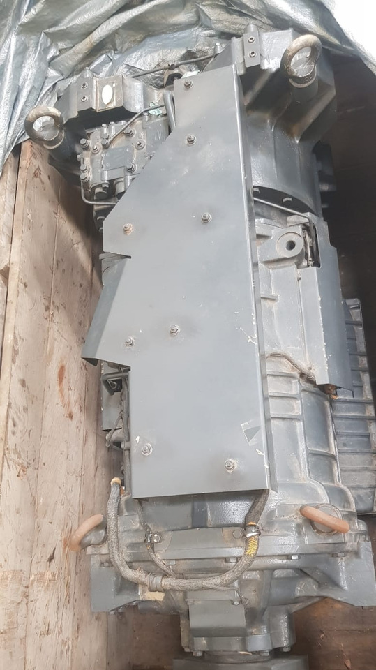 KOMATSU Transmission New / Reman RM561-15-72030 | 561-15-72030 - Transmisión para Camión: foto 1 KOMATSU Transmission New / Reman RM561-15-72030 | 561-15-72030 - Transmisión para Camión: foto 1