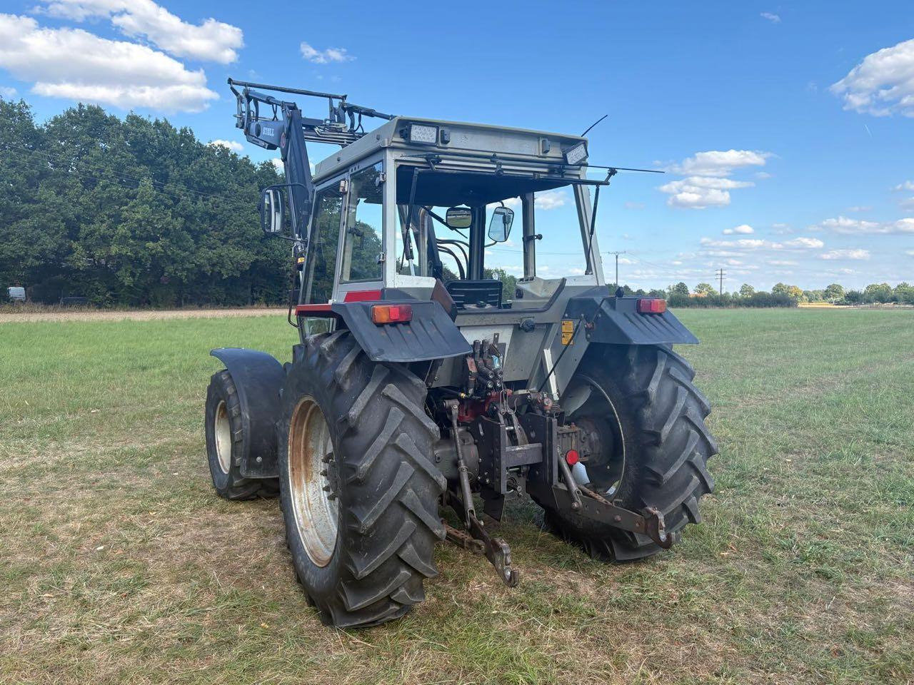 Massey Ferguson MF 362T - Tractor: foto 3 Massey Ferguson MF 362T - Tractor: foto 3