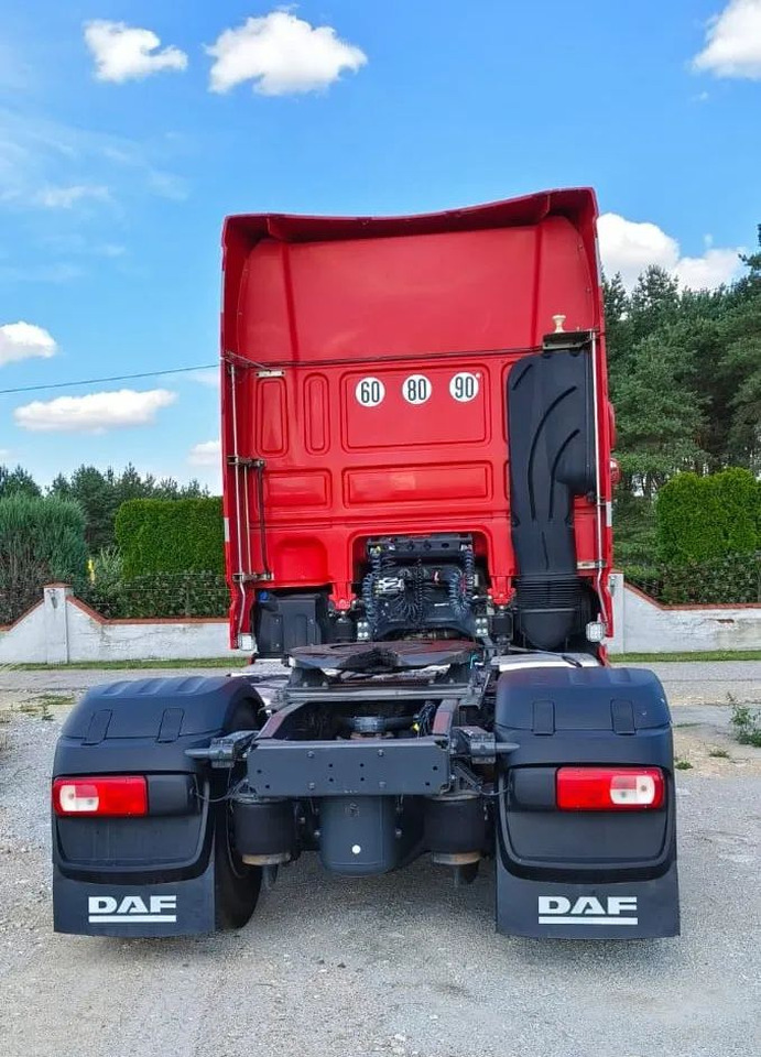DAF XF 106 Super Space Cab | RETARDER | KLIMATYZACJA | Euro 6 | 2018 | 530 000 km - Cabeza tractora: foto 5 DAF XF 106 Super Space Cab | RETARDER | KLIMATYZACJA | Euro 6 | 2018 | 530 000 km - Cabeza tractora: foto 5