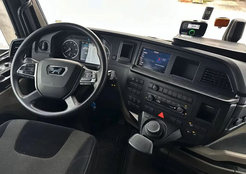 MAN TGX 26.470 6x2 | BDF | Oś podnoszona + skrętna | Retarder | Euro 6 | Automatyczna klimatyzacja | Napęd na tylne koła - Camión chasis: foto 5 MAN TGX 26.470 6x2 | BDF | Oś podnoszona + skrętna | Retarder | Euro 6 | Automatyczna klimatyzacja | Napęd na tylne koła - Camión chasis: foto 5