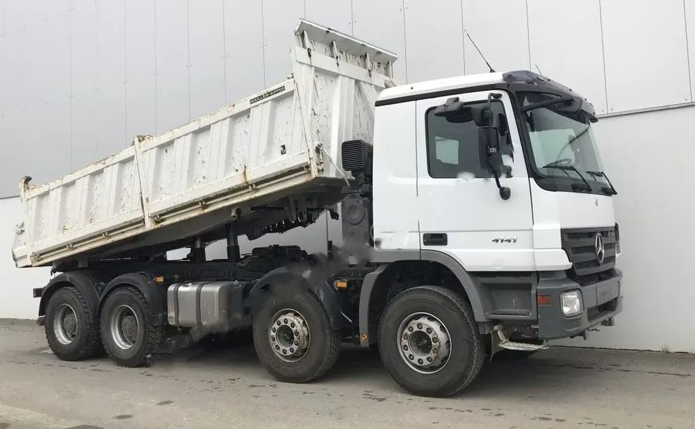 Mercedes-Benz Actros 4141 K 8x4 • 3-stronny wywrot • Bordmatik • Tempomat •Euro4 - Camión volquete: foto 1 Mercedes-Benz Actros 4141 K 8x4 • 3-stronny wywrot • Bordmatik • Tempomat •Euro4 - Camión volquete: foto 1
