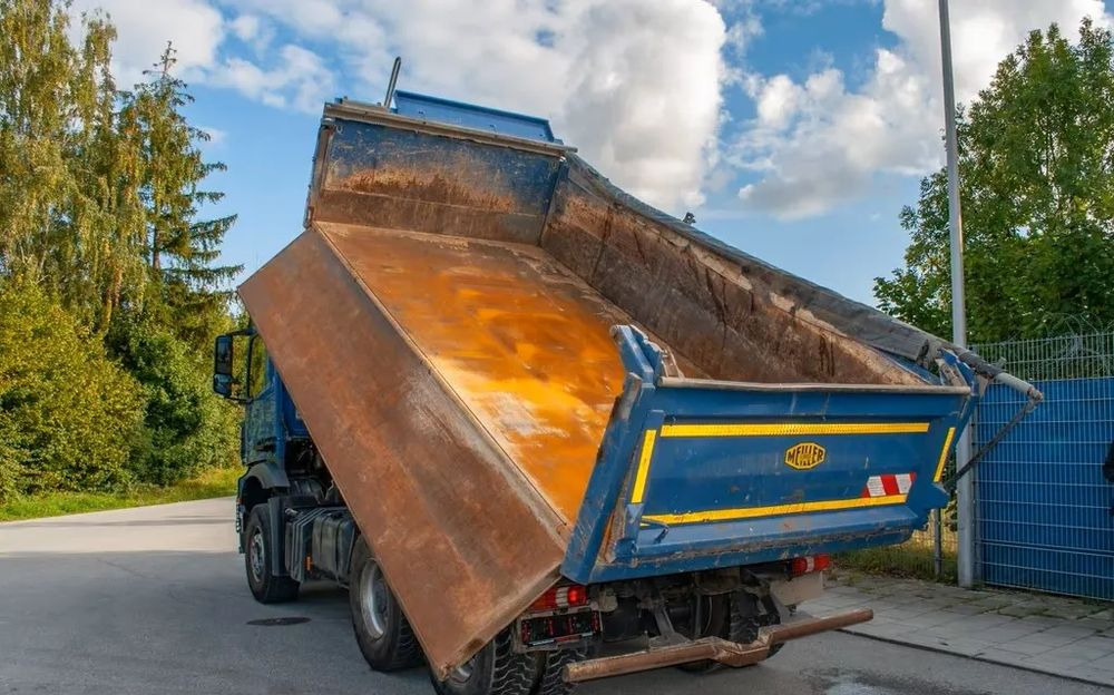 Mercedes-Benz Arocs 2652 6x4 – Wywrotka trójstronna Meiller z Bordmatik (Euro 6) - Camión volquete: foto 5 Mercedes-Benz Arocs 2652 6x4 – Wywrotka trójstronna Meiller z Bordmatik (Euro 6) - Camión volquete: foto 5