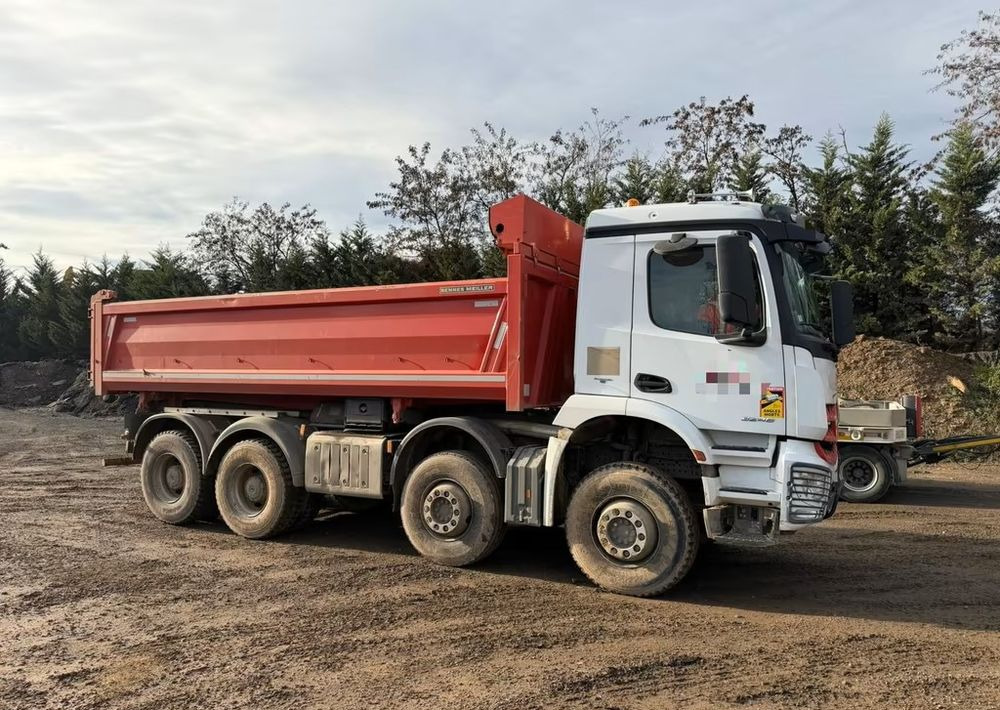 Mercedes-Benz Arocs 3246 / 8x4 / 2-stronny Meiller / Automatik / - Camión volquete: foto 3 Mercedes-Benz Arocs 3246 / 8x4 / 2-stronny Meiller / Automatik / - Camión volquete: foto 3