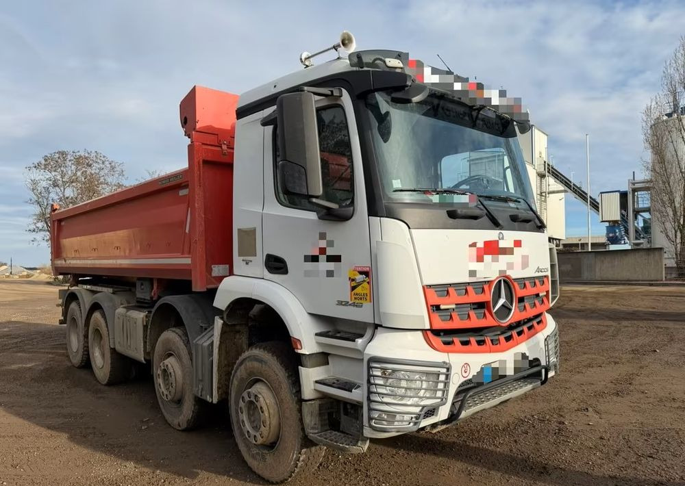 Mercedes-Benz Arocs 3246 / 8x4 / 2-stronny Meiller / Automatik / - Camión volquete: foto 2 Mercedes-Benz Arocs 3246 / 8x4 / 2-stronny Meiller / Automatik / - Camión volquete: foto 2
