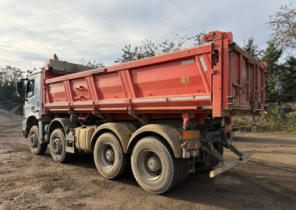 Mercedes-Benz Arocs 3246 / 8x4 / 2-stronny Meiller / Automatik / - Camión volquete: foto 5 Mercedes-Benz Arocs 3246 / 8x4 / 2-stronny Meiller / Automatik / - Camión volquete: foto 5
