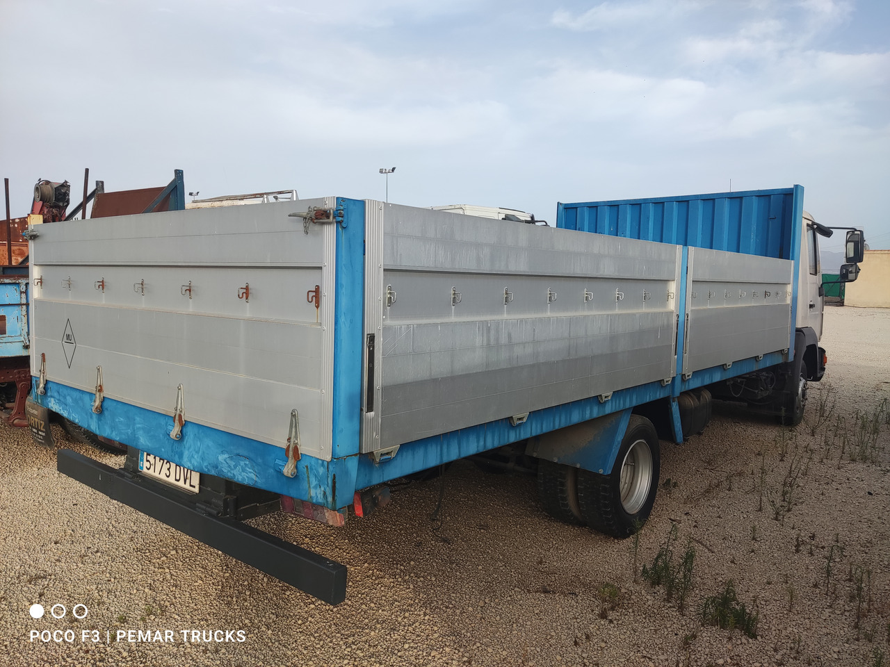 MAN L2000 - Camión caja abierta: foto 4 MAN L2000 - Camión caja abierta: foto 4