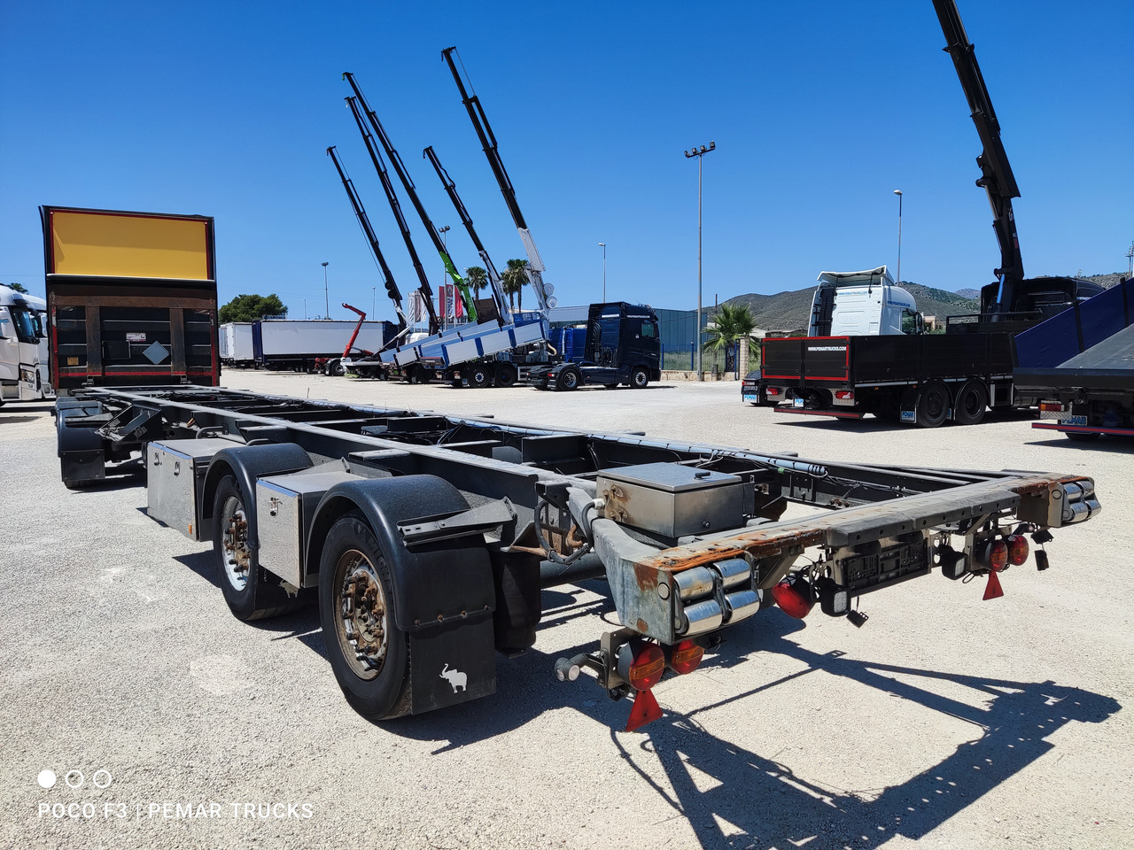 SCHMITZ CARGOBULL KO36 CHASIS MEGATRAILER 4 ejes - Remolque chasis: foto 3 SCHMITZ CARGOBULL KO36 CHASIS MEGATRAILER 4 ejes - Remolque chasis: foto 3