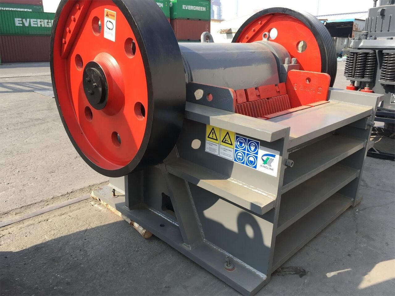 Kinglink PEX300X1300 Secondary Fine Jaw Crusher | 100TPH - Trituradora de mandíbula: foto 3 Kinglink PEX300X1300 Secondary Fine Jaw Crusher | 100TPH - Trituradora de mandíbula: foto 3