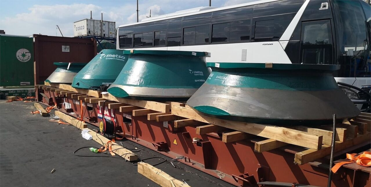 Metso HP300 Bowl liner and Mantle - Trituradora de cono: foto 2 Metso HP300 Bowl liner and Mantle - Trituradora de cono: foto 2