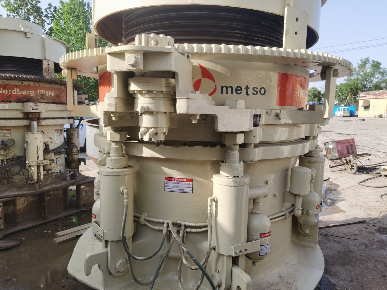 Metso HP300 - Trituradora de cono: foto 3 Metso HP300 - Trituradora de cono: foto 3
