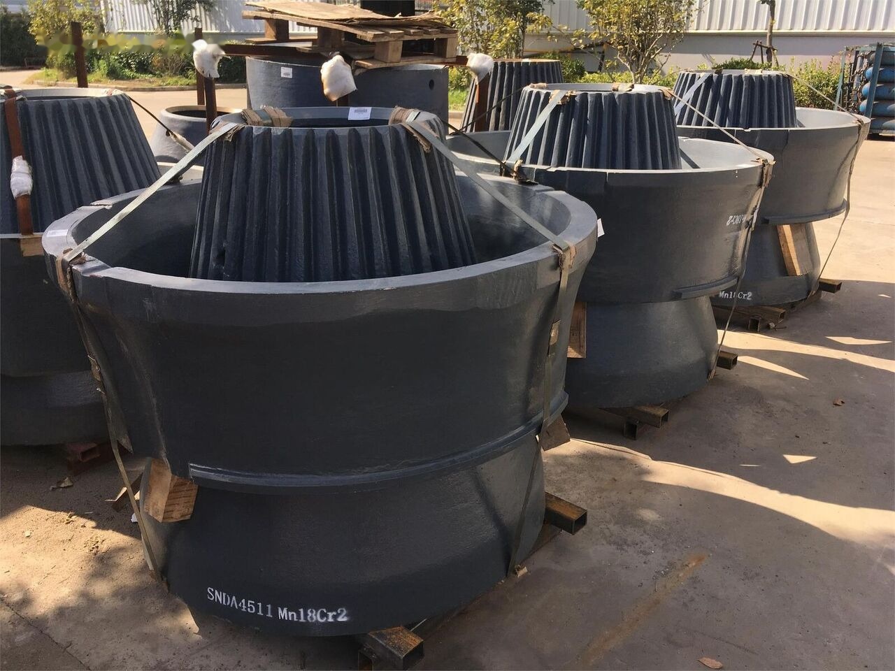 Mantle and Concave fit Sandvik CH430 for Sandvik crusher - Recambio para Machacadora: foto 1 Mantle and Concave fit Sandvik CH430 for Sandvik crusher - Recambio para Machacadora: foto 1