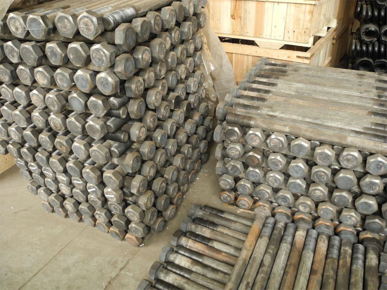 WEAR PARTS for KINGLINK SYMONS CONE CRUSHER crushing plant - Recambio: foto 1 WEAR PARTS for KINGLINK SYMONS CONE CRUSHER crushing plant - Recambio: foto 1
