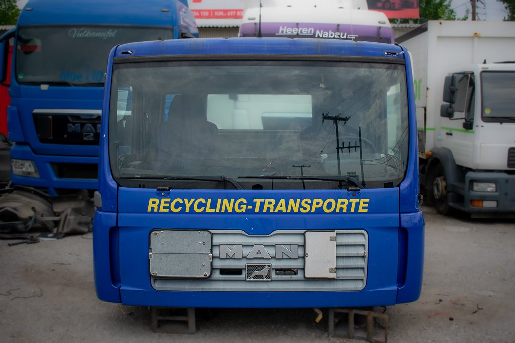 MAN TGA - SMALL - Cabina para Camión: foto 2 MAN TGA - SMALL - Cabina para Camión: foto 2