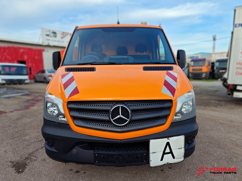 MERCEDES-BENZ 311 – TIPPER – RIGHT HAND DRIVE (RHD) - Furgoneta basculante: foto 2 MERCEDES-BENZ 311 – TIPPER – RIGHT HAND DRIVE (RHD) - Furgoneta basculante: foto 2