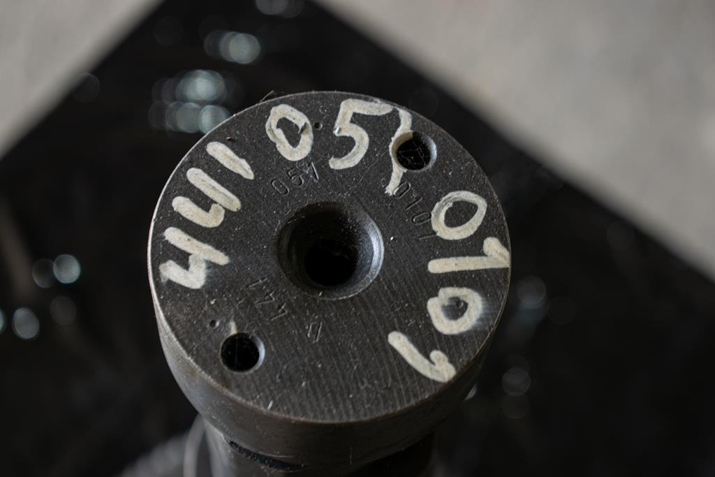 MERCEDES-BENZ 6 CYLINDER WITH ENGINE CODE OM 441 - Árbol de levas para Camión: foto 2 MERCEDES-BENZ 6 CYLINDER WITH ENGINE CODE OM 441 - Árbol de levas para Camión: foto 2