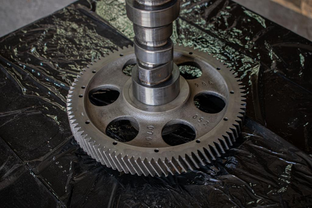 MERCEDES-BENZ ATEGO 6 CYLINDER WITH ENGINE CODE OM 906 - Árbol de levas para Camión: foto 2 MERCEDES-BENZ ATEGO 6 CYLINDER WITH ENGINE CODE OM 906 - Árbol de levas para Camión: foto 2