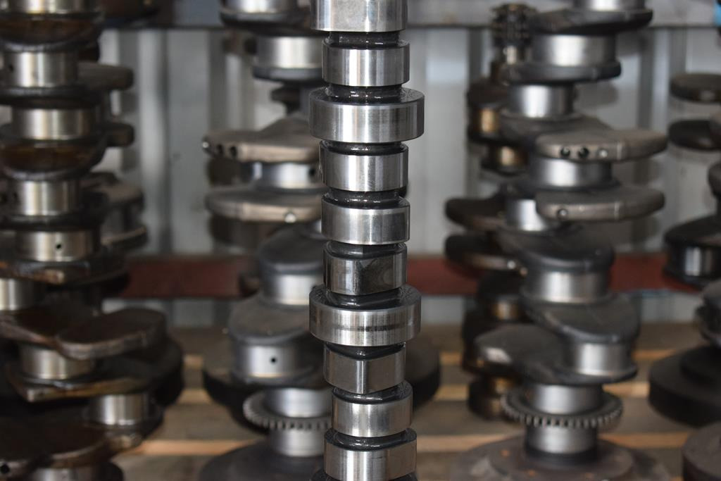 MERCEDES-BENZ ATEGO - A 906 050 42 01 - Árbol de levas para Camión: foto 3 MERCEDES-BENZ ATEGO - A 906 050 42 01 - Árbol de levas para Camión: foto 3